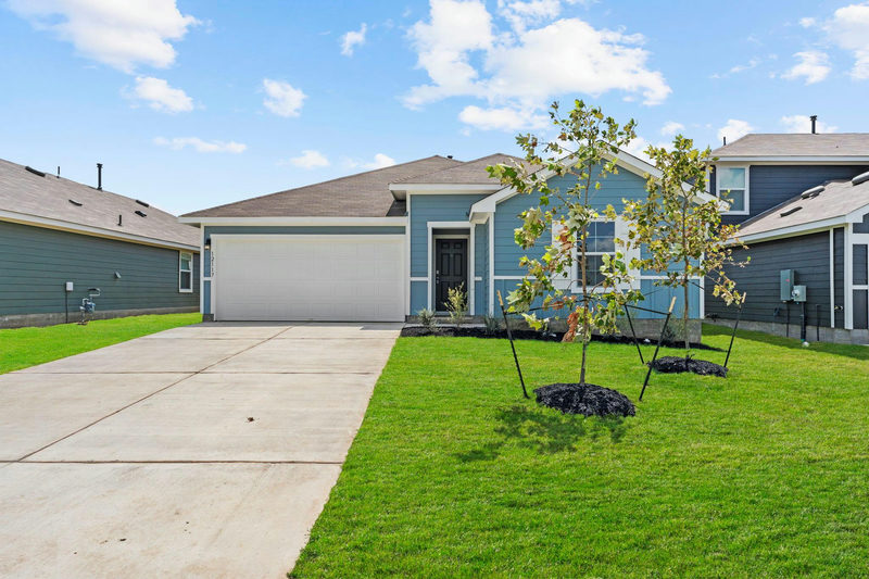 12117 Horseshoe Field Bnd — exterior