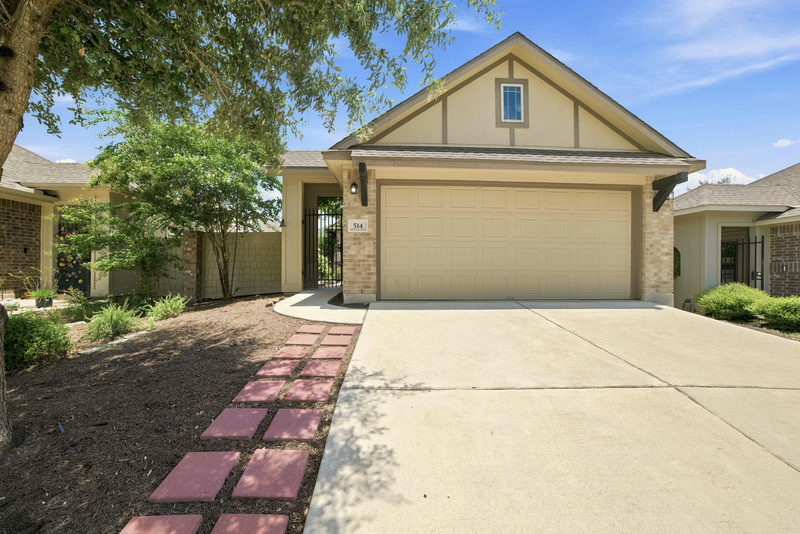 514 Nautical Loop — exterior