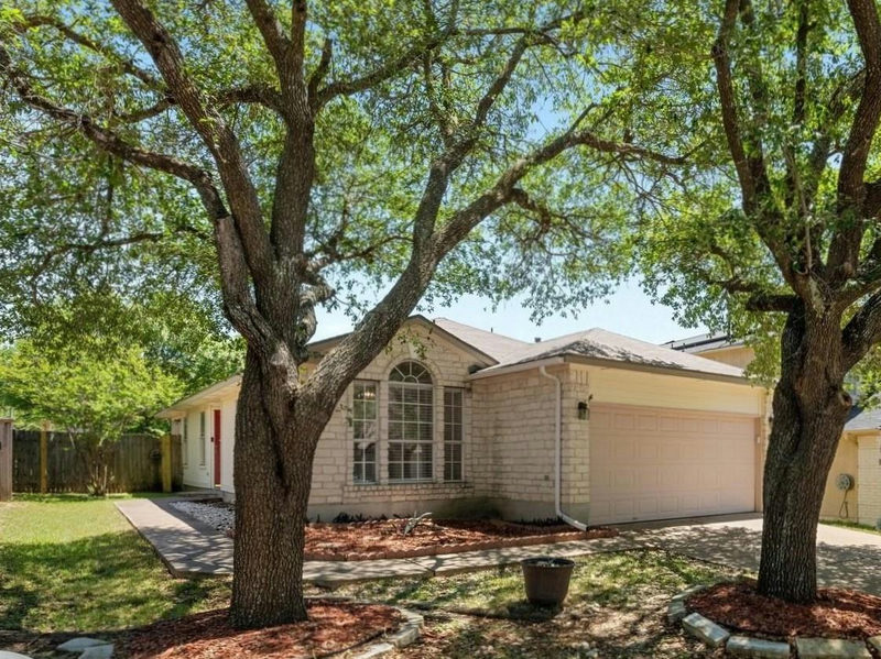 17505 Bishopsgate Dr — exterior