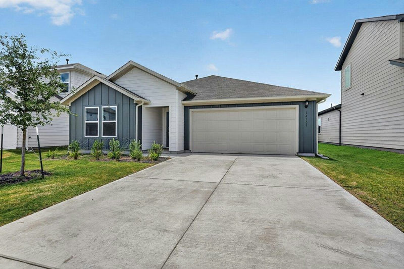 14105 Axel Johanson Dr — exterior