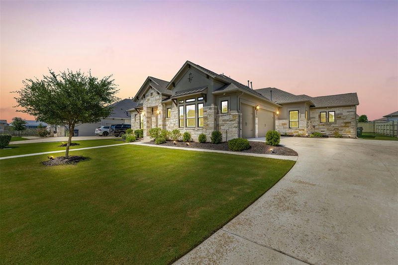 109 Alonda Way — exterior