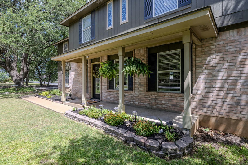 604 Post Oak Cir — exterior