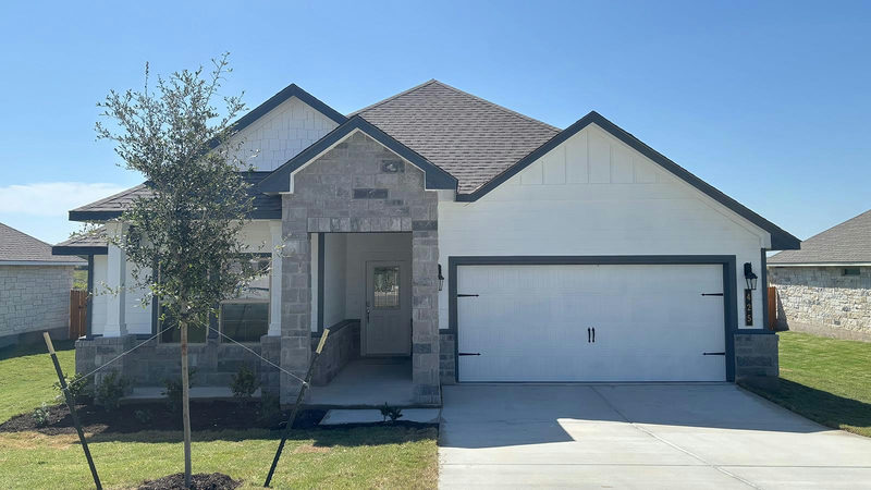425 Creekfall Rd — exterior
