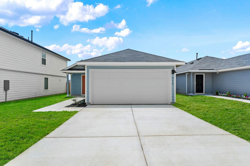 212 Surrey Oaks — exterior