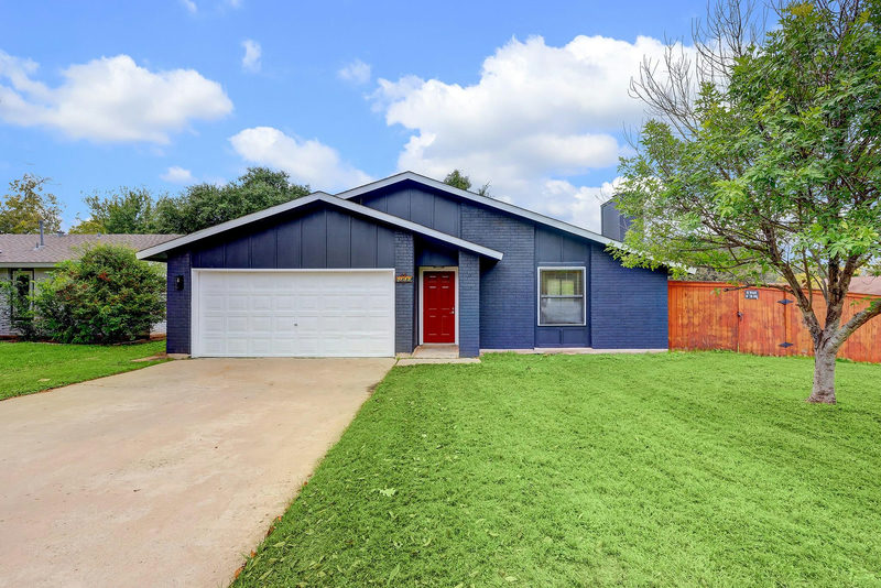 6300 Capriola Dr — exterior