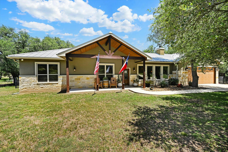 281 Kellog — exterior