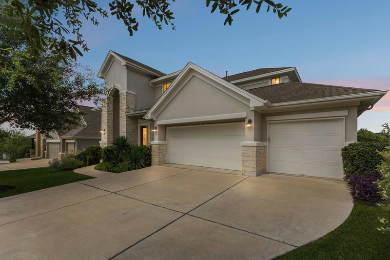 642 Jacksdaw Dr — exterior