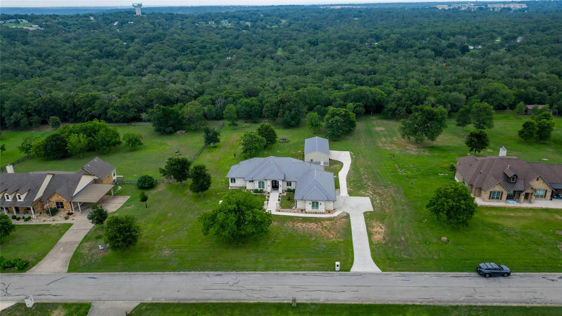 145 Pavilion Dr — exterior