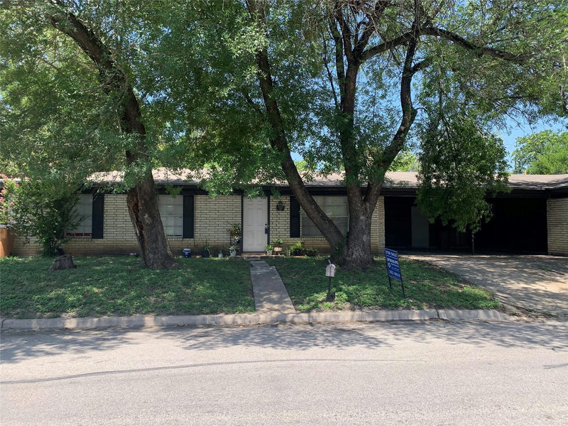 2519 Glen Springs Way — exterior