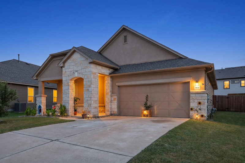 5921 Sardinia Dr — exterior