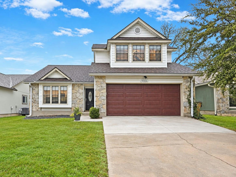 9906 Willers Way — exterior