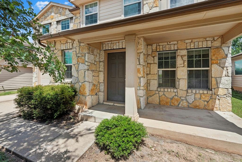 458 Nottingham Loop — exterior