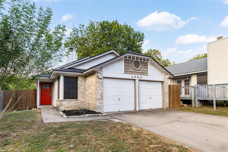 1803 Heatherglen Ln — exterior