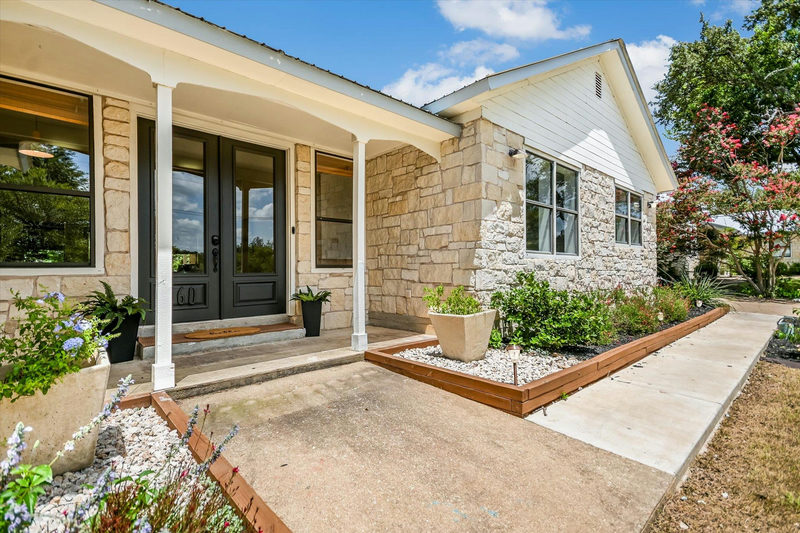 160 Donna Dr — exterior