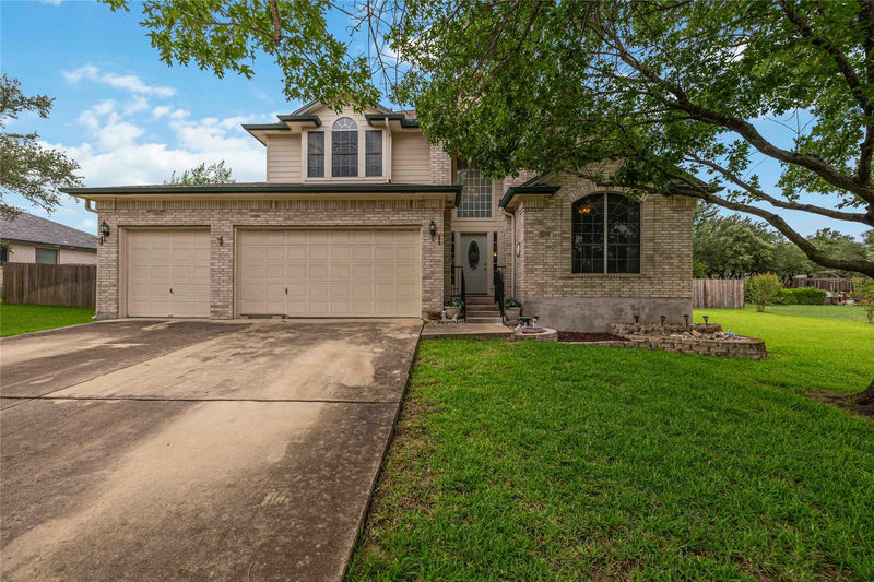 3006 Bradford Park Dr — exterior