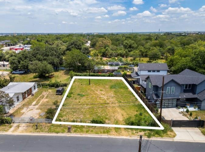 6312 Felix Ave — exterior