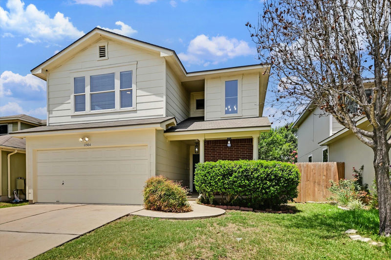 11504 Robert Wooding Dr — exterior