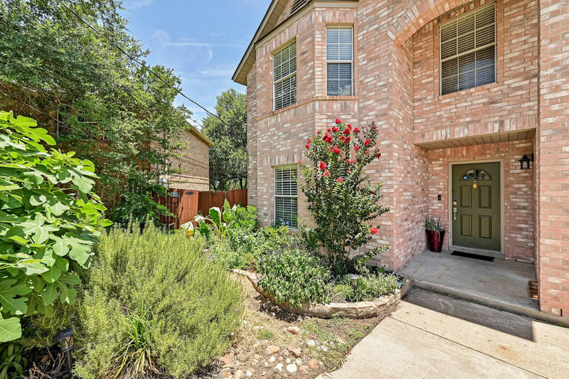 104 N Sumac Ln — exterior