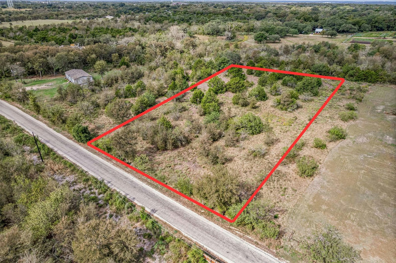 271 Crooked Rd — exterior
