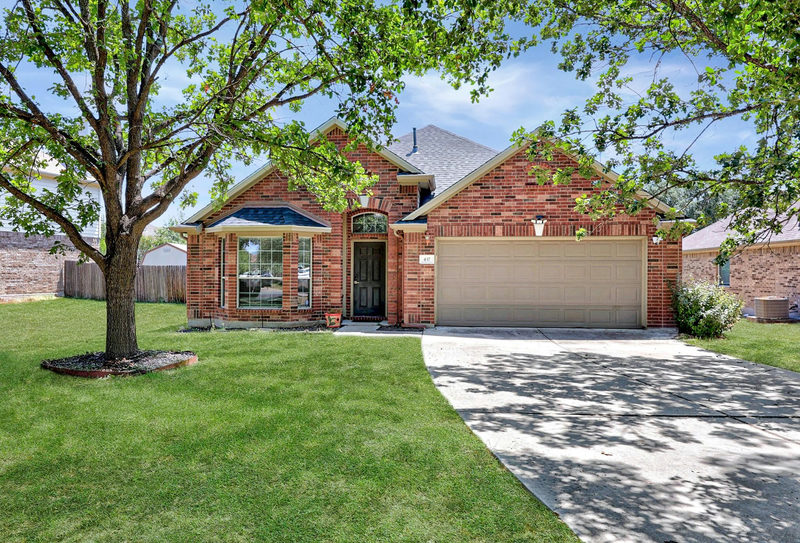 437 Hometown Pkwy — exterior