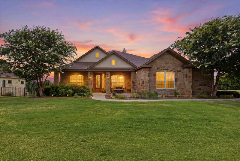 224 Whitney Woods Cir — exterior