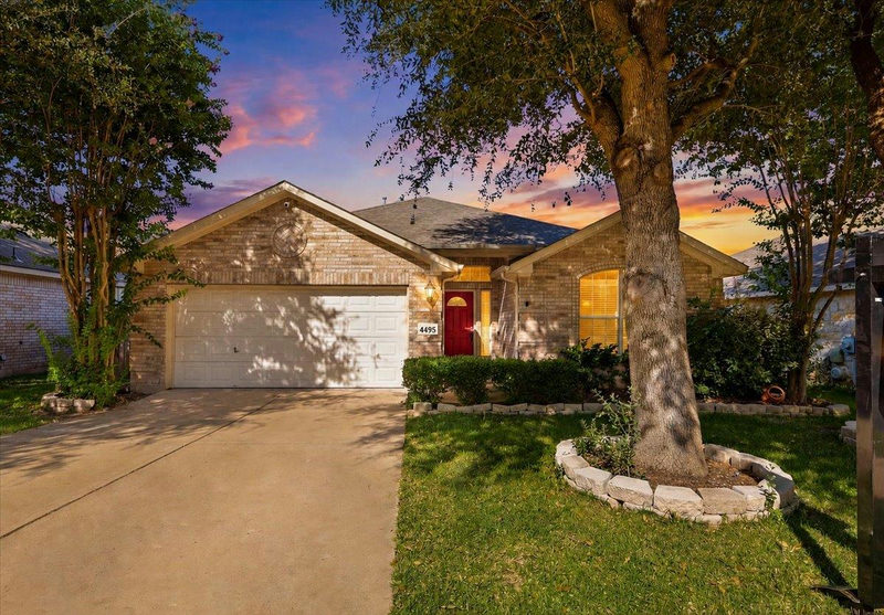 4495 Heritage Well Ln — exterior