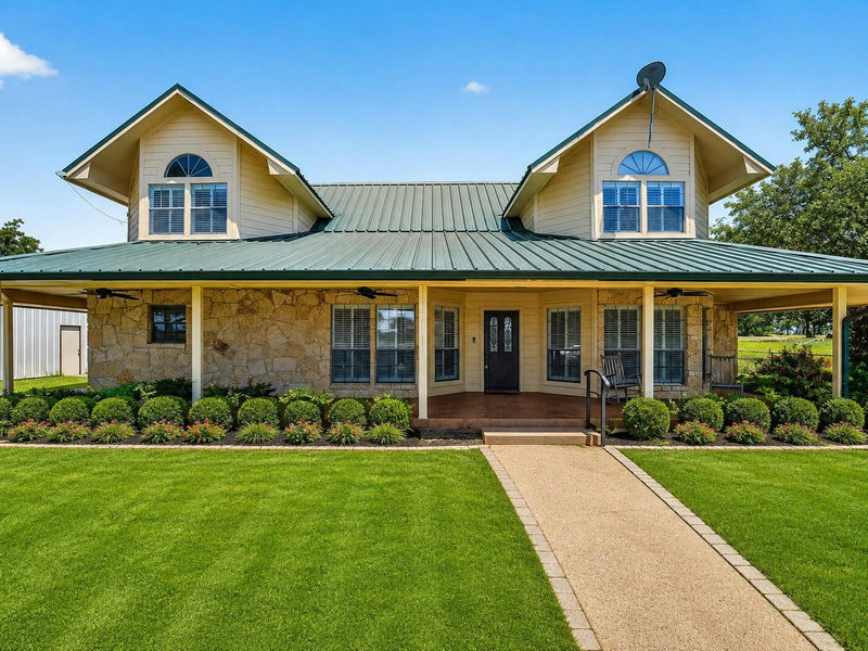 203 Oxbow Trl — exterior