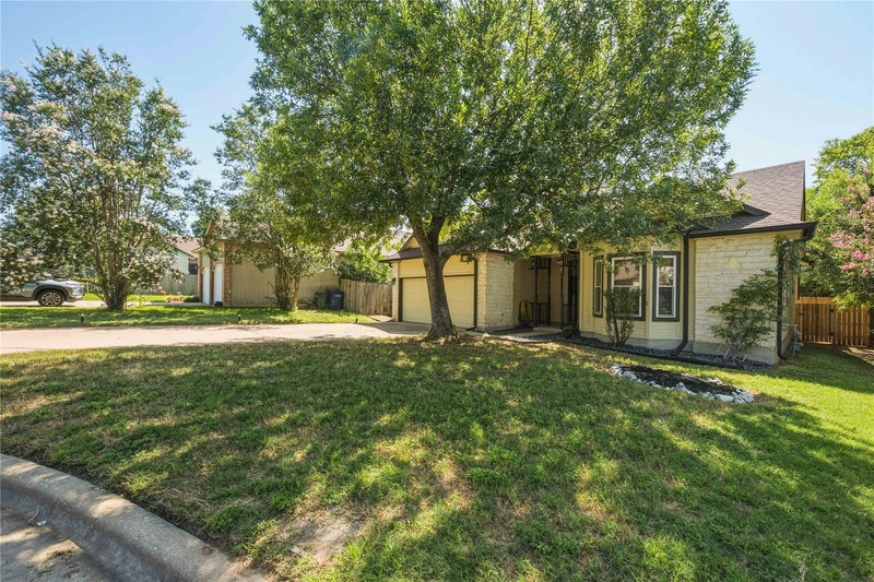9505 Doliver Dr — exterior