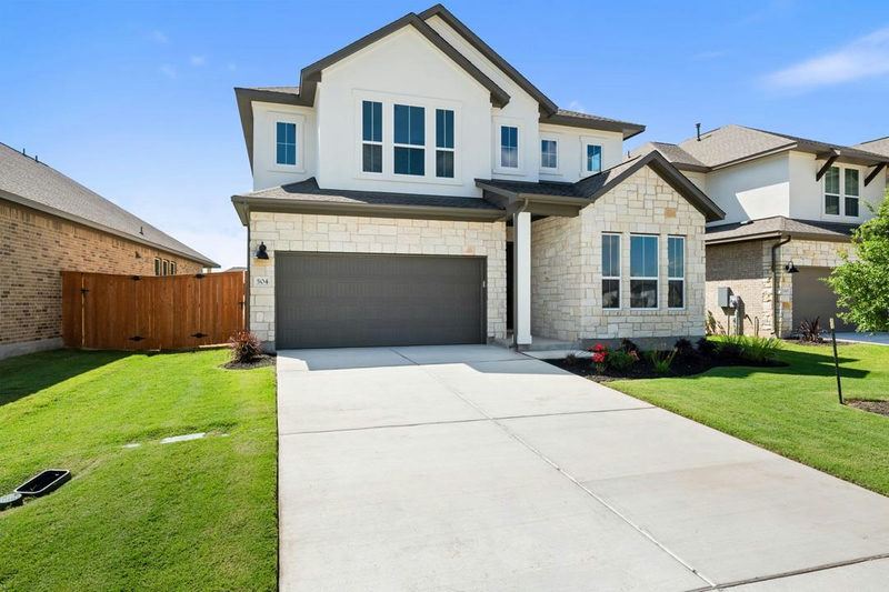 504 Lariat Loop — exterior