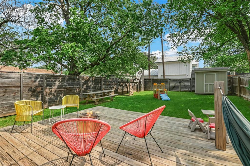1705 E 14th St #B — exterior