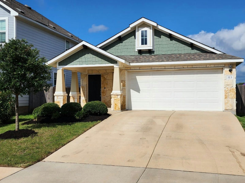 313 Gaida Loop Loop — exterior