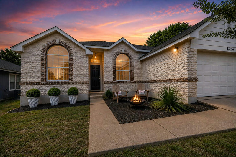 5318 Hickory Dr — exterior