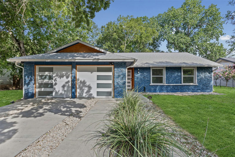 7404 Gunnison Pass — exterior
