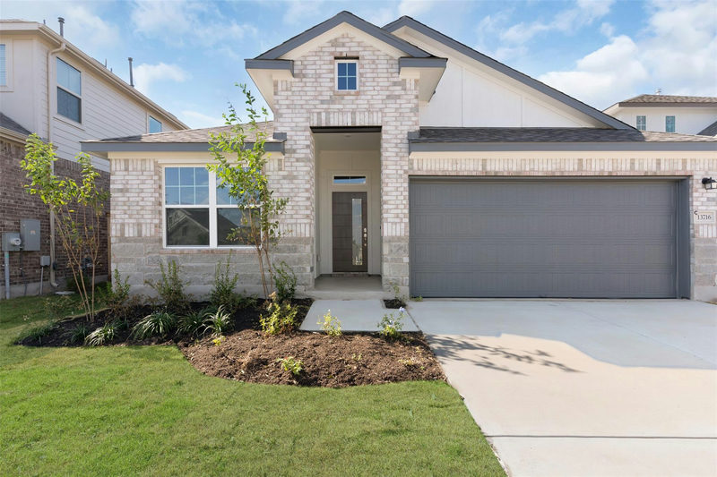 25524 Flora Bella Ln — exterior