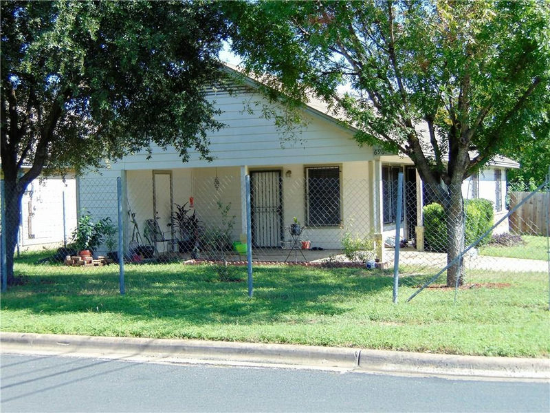 6901 Blessing Ave — exterior