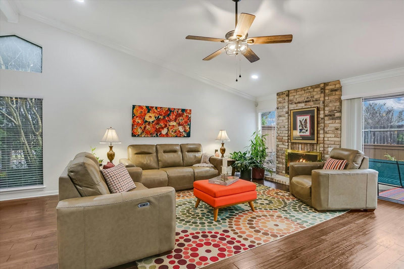 9469 Singing Quail Dr — exterior