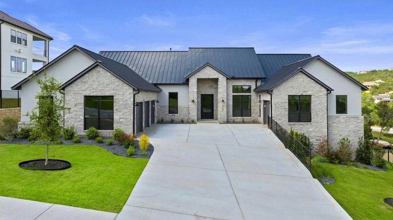 3725 Salento Cv — exterior