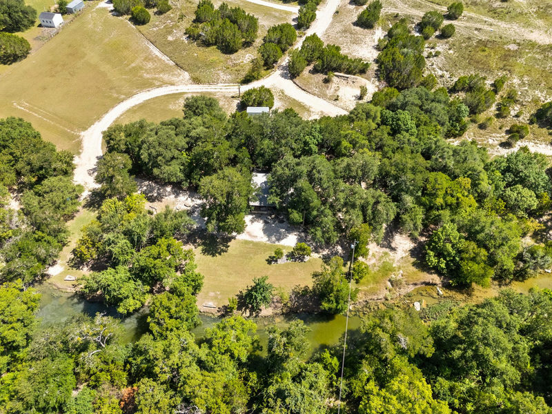 5775 County Road 200 — exterior