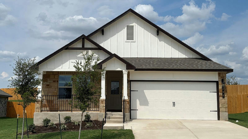 230 Water Well Rd — exterior