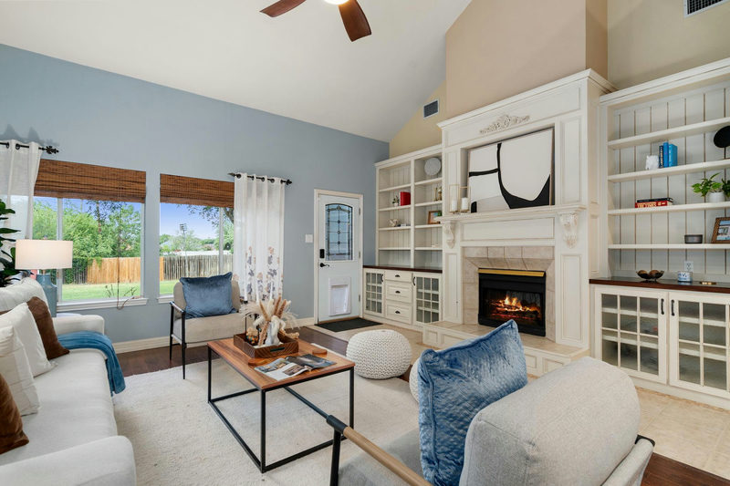 9014 Brimstone Ln — exterior