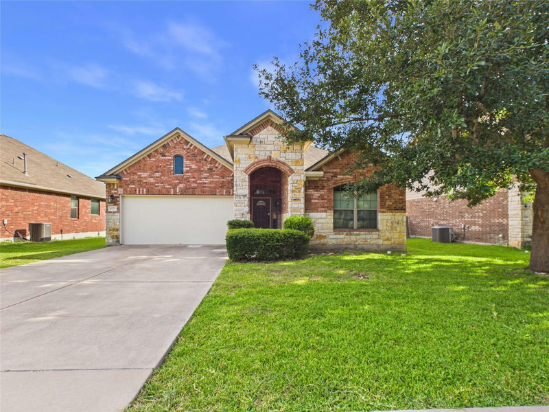 1070 Sussex Way — exterior