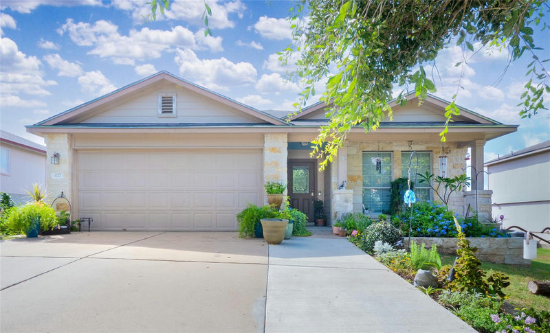 427 Buckingham Dr — exterior
