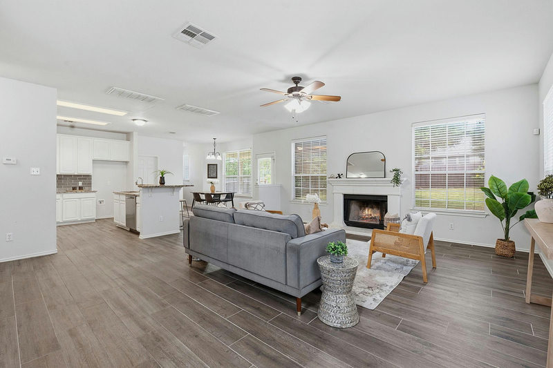 10504 Beard Ave — exterior