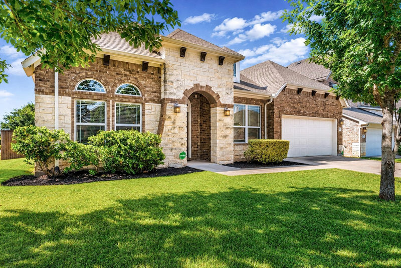 101 Canyon Lake Ln — exterior