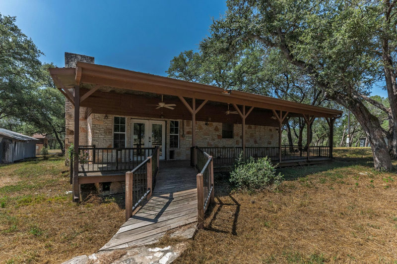 122 Winding Creek Rd — exterior