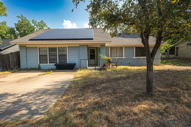1404 Manford Hill Dr — exterior