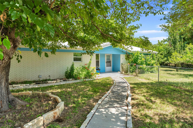 505 Chisum Trl — exterior