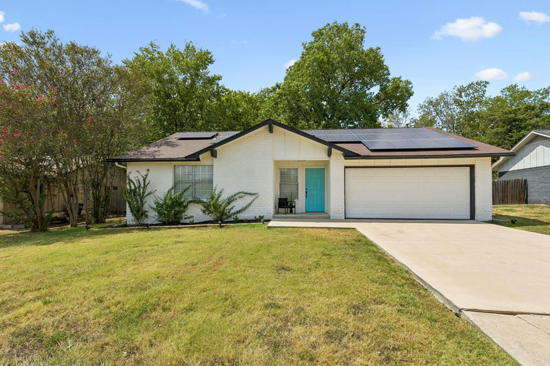 7300 Lazy Creek Dr — exterior
