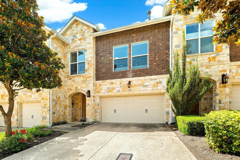 1215 Haven Ln #102 — exterior