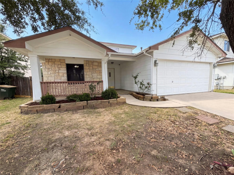 5810 Vasey Blvd — exterior